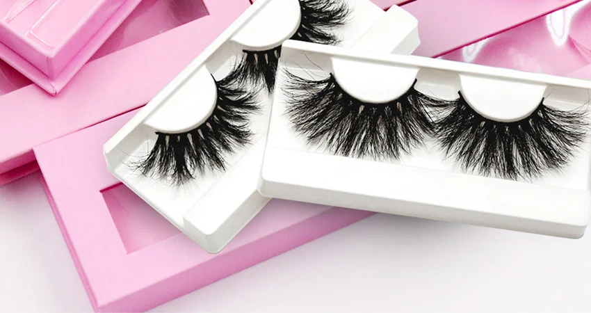 Major-Factors-to-Consider-Before-Using-Custom-Eyelash-Boxes-for-Cosmetic-Business
